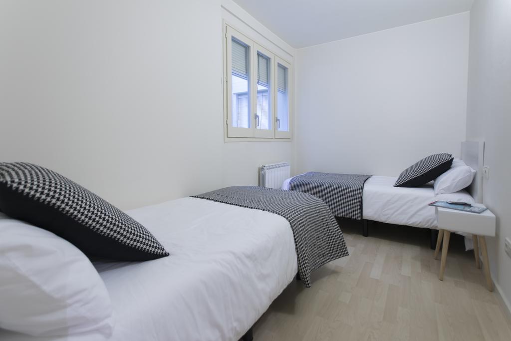 Bravissimo Cort Reial-3A Apartment Girona Exterior photo